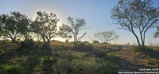 Details for 109 Sylas Hayes, Pleasanton, TX 78064