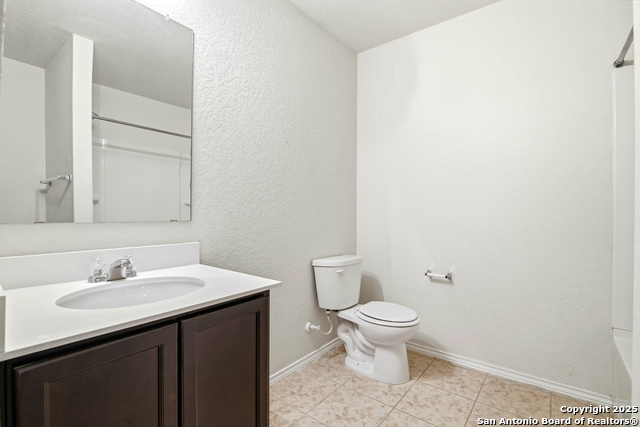 Image 19 of 27 For 2517 Struck Silver