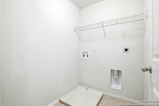 Image 24 of 27 For 2517 Struck Silver