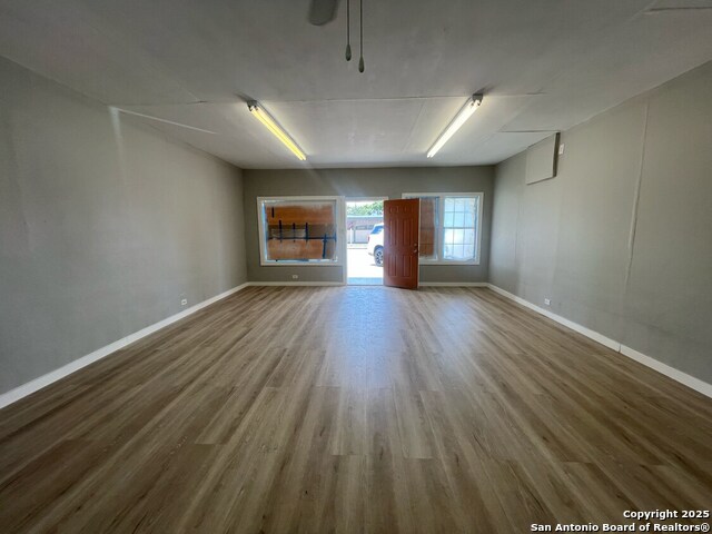 Listing photo id 18 for 1500 Fredericksburg Rd