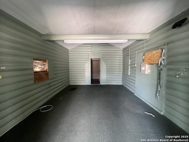 Listing photo id 4 for 1500 Fredericksburg Rd