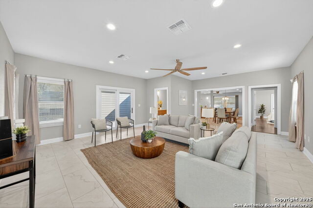 Image 16 of 35 For 237 Wellesley Blvd.