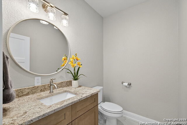 Image 17 of 35 For 237 Wellesley Blvd.