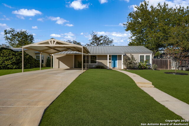 Image 2 of 35 For 237 Wellesley Blvd.