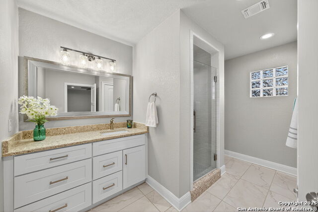 Image 20 of 35 For 237 Wellesley Blvd.