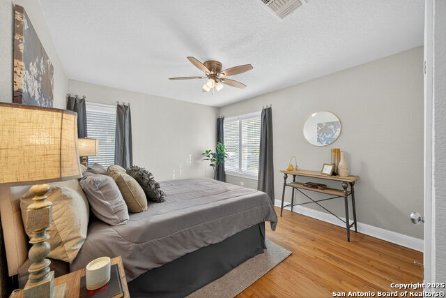 Image 21 of 35 For 237 Wellesley Blvd.