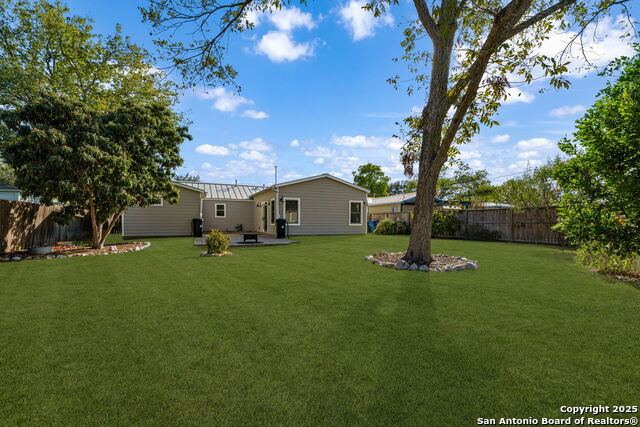 Image 27 of 35 For 237 Wellesley Blvd.