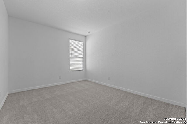 Image 10 of 26 For 1233 Twisted Creek