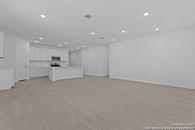 Image 17 of 26 For 1233 Twisted Creek