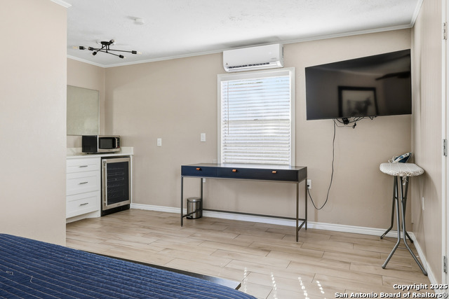 Listing photo id 8 for 1016 Avenue E N