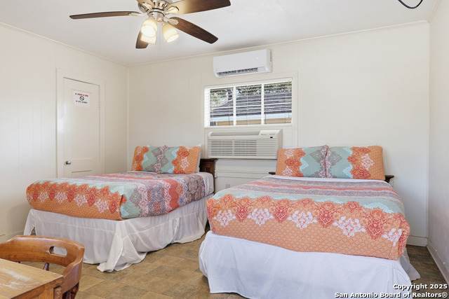 Listing photo id 4 for 1016 Avenue E N