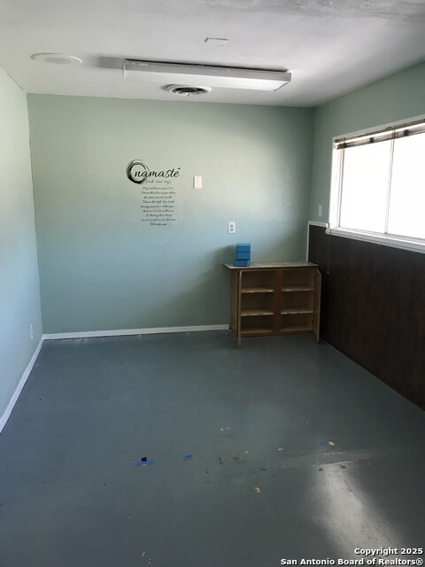 Image 4 of 9 For 114 Southbridge