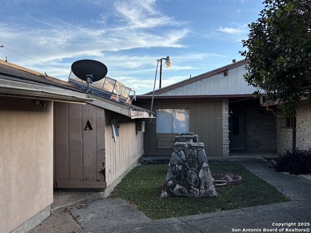 Image 7 of 9 For 114 Southbridge