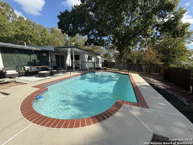 Image 13 of 15 For 2822 Knight Robin