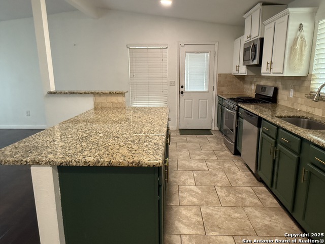 Image 2 of 15 For 2822 Knight Robin