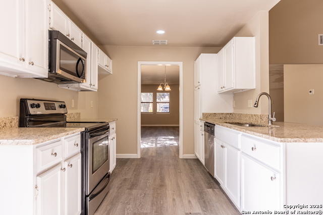 Image 18 of 29 For 7202 Frontier Ridge