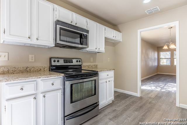 Image 21 of 29 For 7202 Frontier Ridge