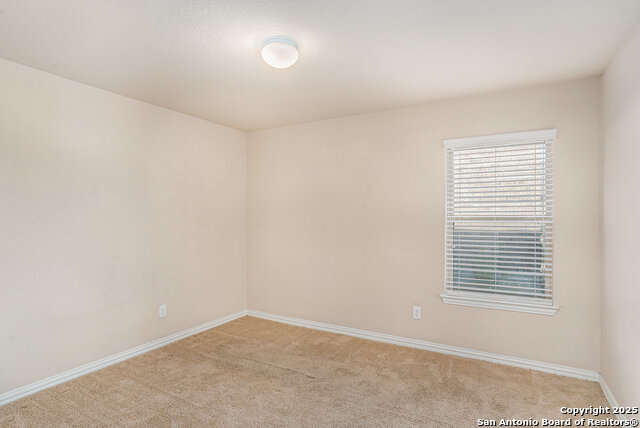 Image 13 of 17 For 466 Meadow Wind