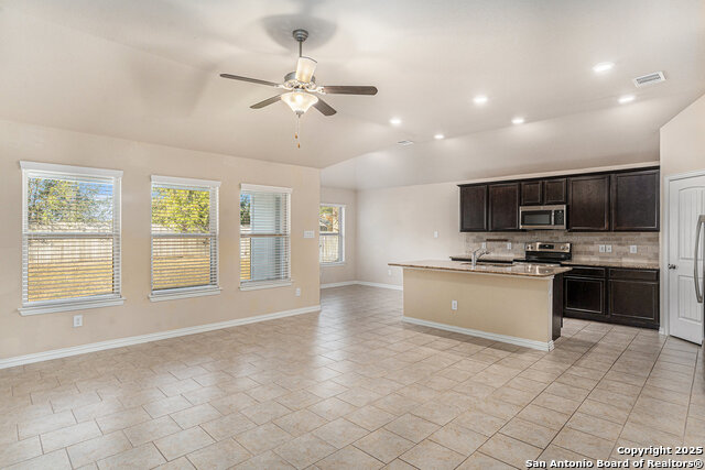 Image 3 of 17 For 466 Meadow Wind