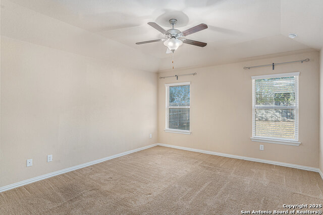 Image 9 of 17 For 466 Meadow Wind