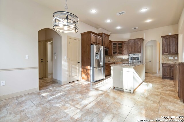 Listing photo id 11 for 129 Legacy  