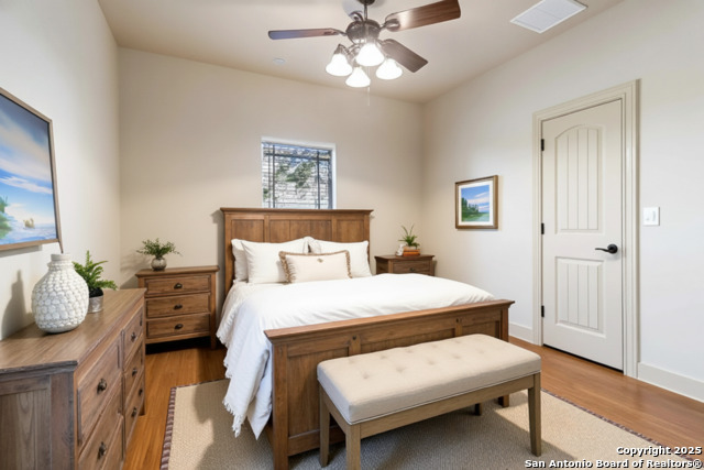 Listing photo id 21 for 129 Legacy  