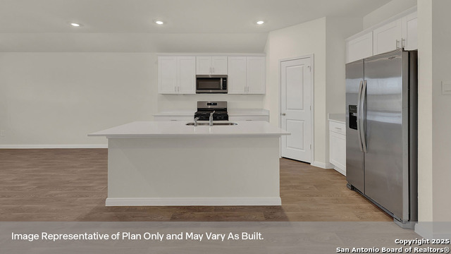 Image 12 of 34 For 251 Yellowstone Drive