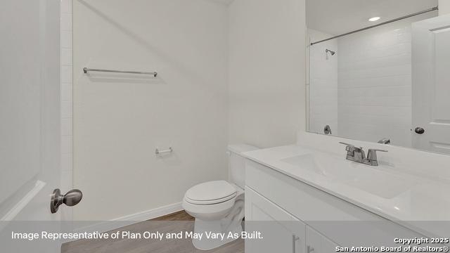 Image 5 of 34 For 251 Yellowstone Drive