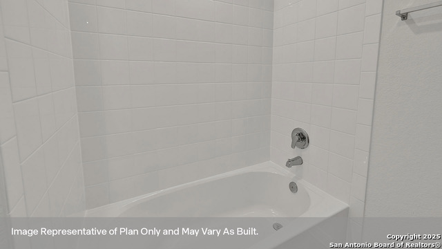 Image 6 of 34 For 251 Yellowstone Drive