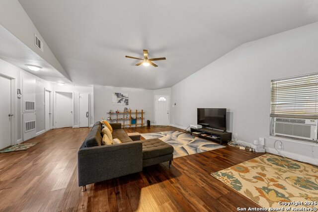 Image 5 of 14 For 7131 Apache