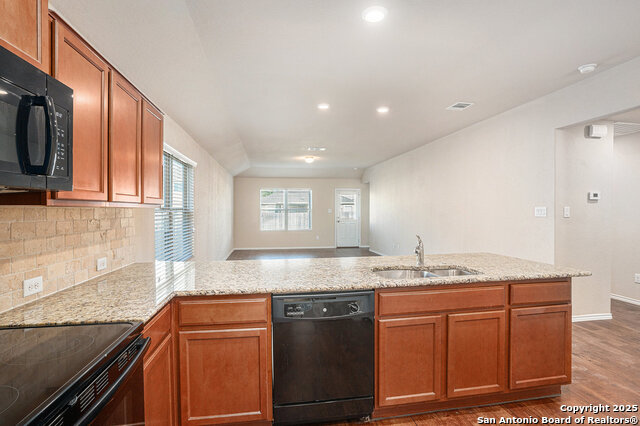 Image 7 of 17 For 144 Field