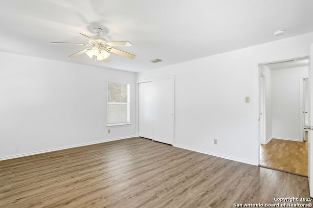 Image 21 of 47 For 522 Ashley  