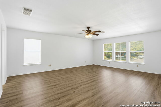 Image 24 of 47 For 522 Ashley  