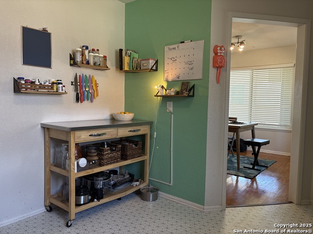 Image 10 of 26 For 315 Dresden  