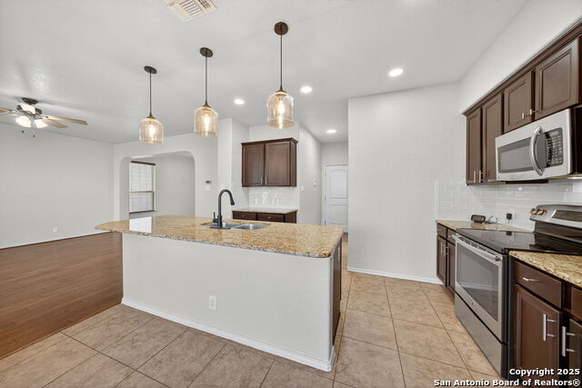 Image 11 of 29 For 5451 Sunlit Brk