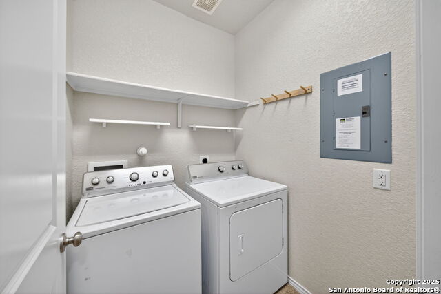 Image 17 of 29 For 5451 Sunlit Brk