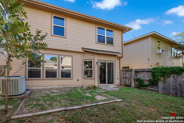 Image 28 of 29 For 5451 Sunlit Brk