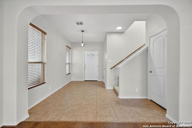 Image 5 of 29 For 5451 Sunlit Brk