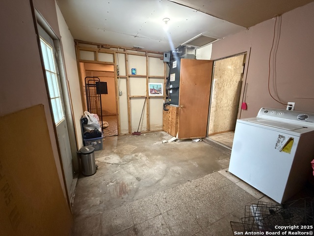 Image 12 of 31 For 9331 Odem  