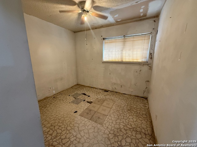 Image 16 of 31 For 9331 Odem  