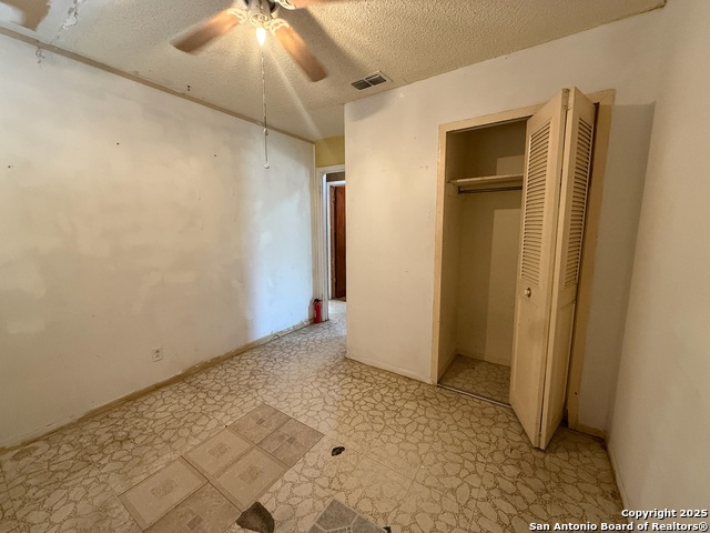 Image 17 of 31 For 9331 Odem  