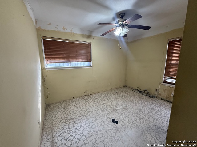 Image 18 of 31 For 9331 Odem  