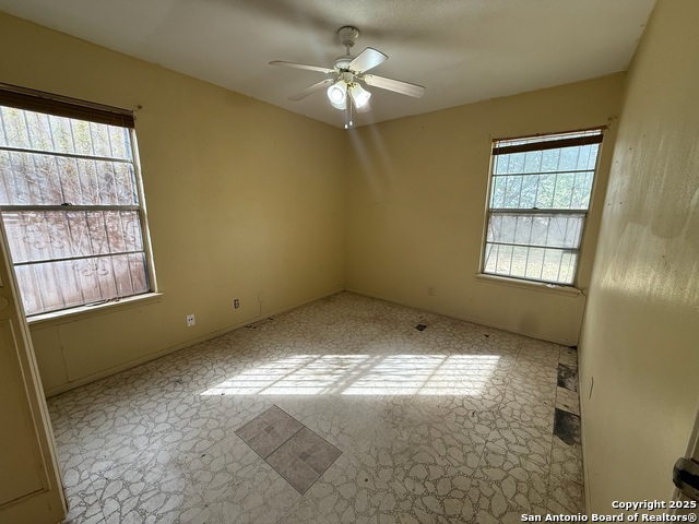 Image 20 of 31 For 9331 Odem  