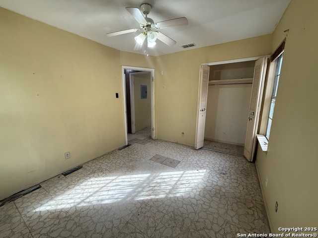 Image 21 of 31 For 9331 Odem  