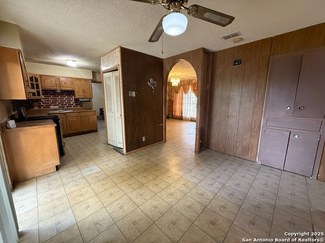 Image 8 of 31 For 9331 Odem  