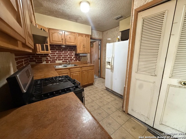 Image 9 of 31 For 9331 Odem  