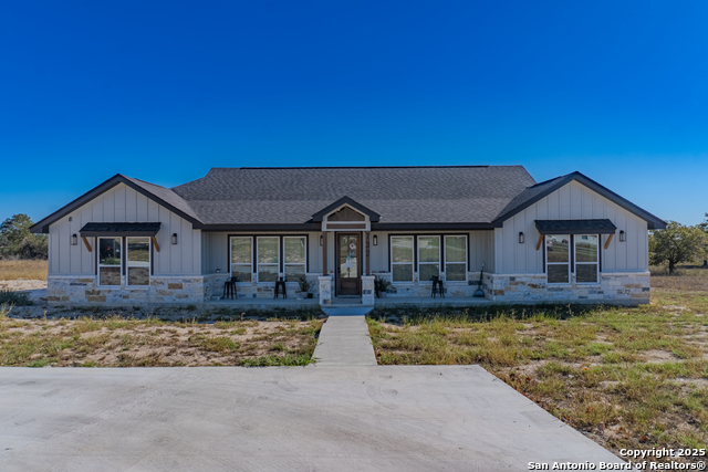 Details for 732 Lake Valley, La Vernia, TX 78121