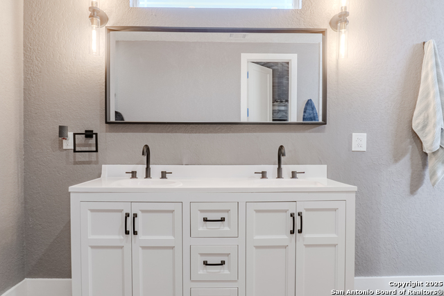 Image 17 of 47 For 732 Lake Valley