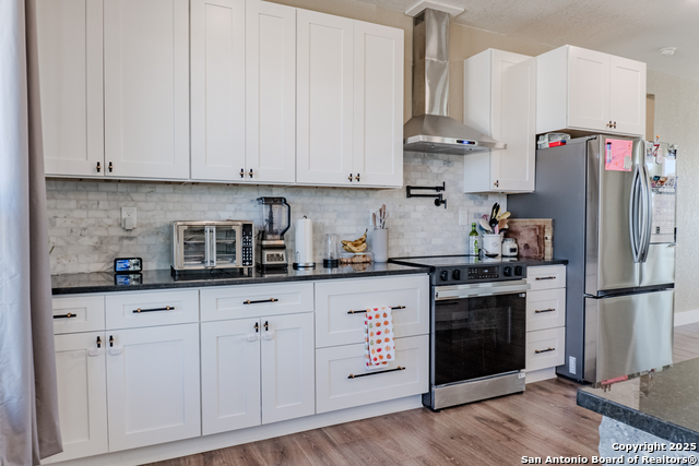 Image 30 of 47 For 732 Lake Valley