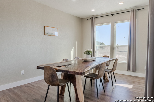 Image 34 of 47 For 732 Lake Valley